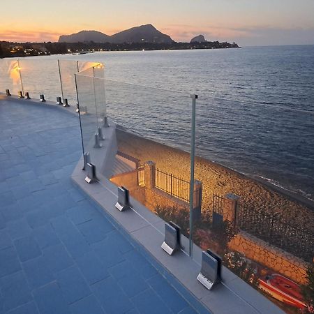 Blue Life, Sea-Luxury Rooms On The Beach Between Palermo And Cefalu' 카스텔다치아 외부 사진