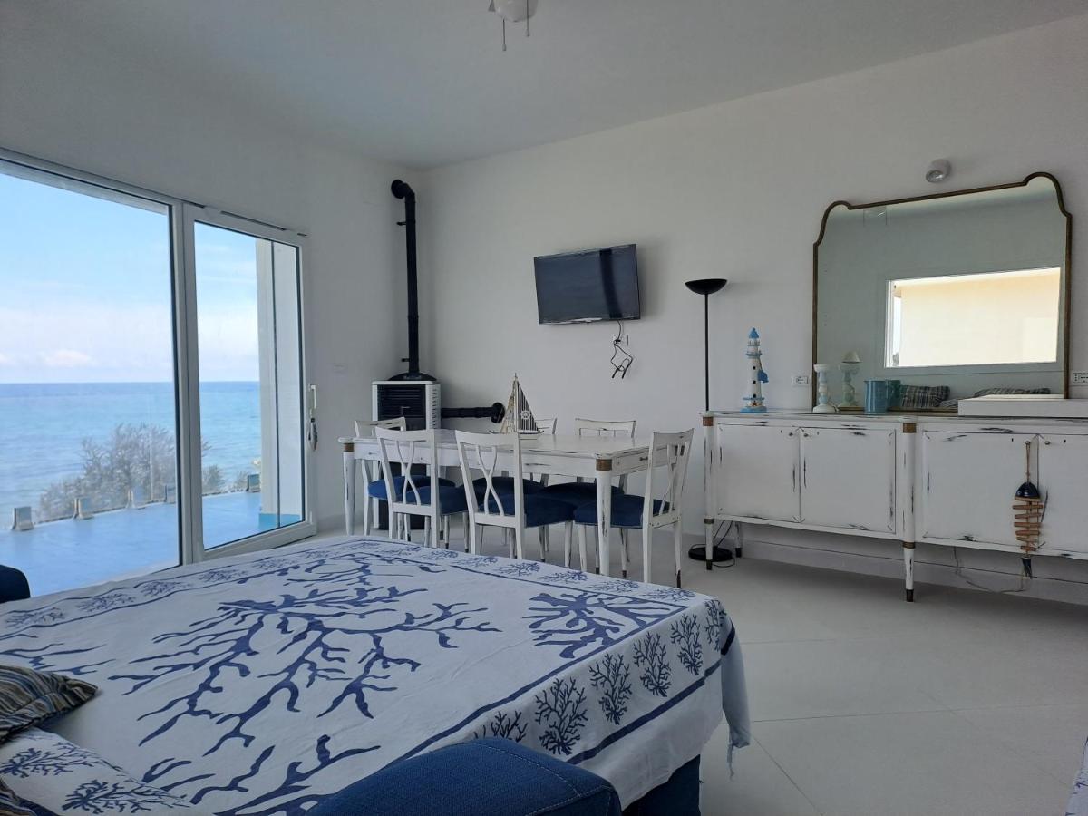 Blue Life, Sea-Luxury Rooms On The Beach Between Palermo And Cefalu' 카스텔다치아 외부 사진