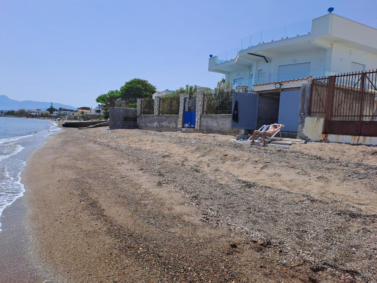 Blue Life, Sea-Luxury Rooms On The Beach Between Palermo And Cefalu' 카스텔다치아 외부 사진