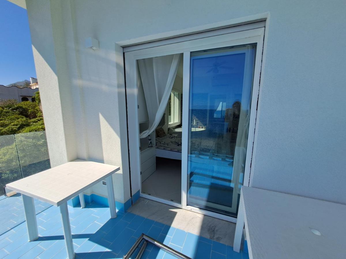 Blue Life, Sea-Luxury Rooms On The Beach Between Palermo And Cefalu' 카스텔다치아 외부 사진