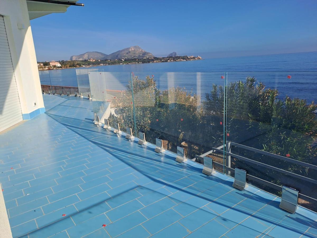 Blue Life, Sea-Luxury Rooms On The Beach Between Palermo And Cefalu' 카스텔다치아 외부 사진