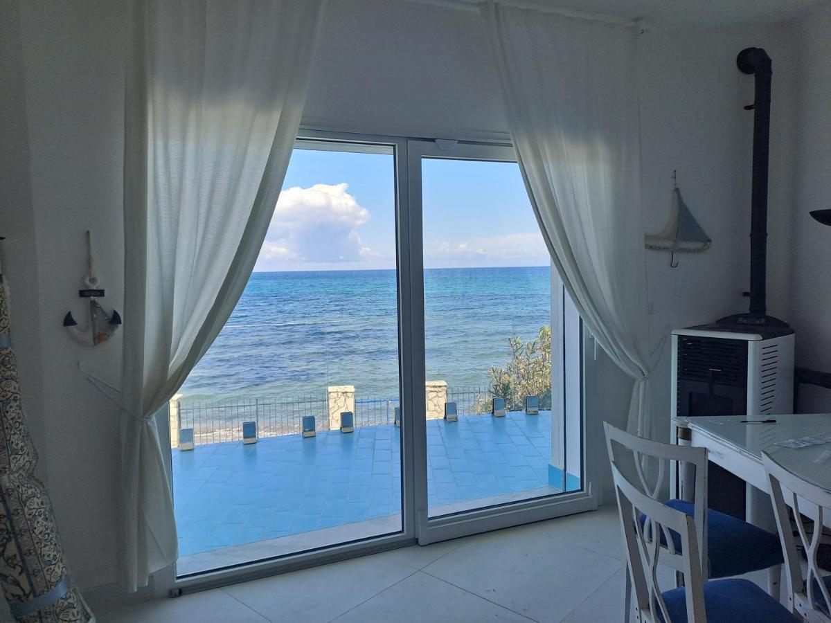 Blue Life, Sea-Luxury Rooms On The Beach Between Palermo And Cefalu' 카스텔다치아 외부 사진