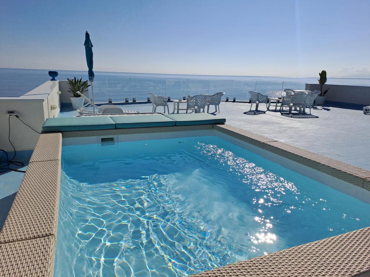 Blue Life, Sea-Luxury Rooms On The Beach Between Palermo And Cefalu' 카스텔다치아 외부 사진