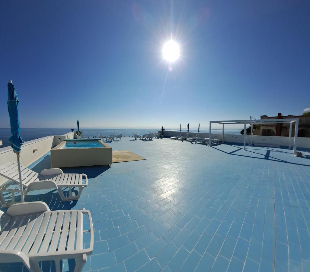 Blue Life, Sea-Luxury Rooms On The Beach Between Palermo And Cefalu' 카스텔다치아 외부 사진