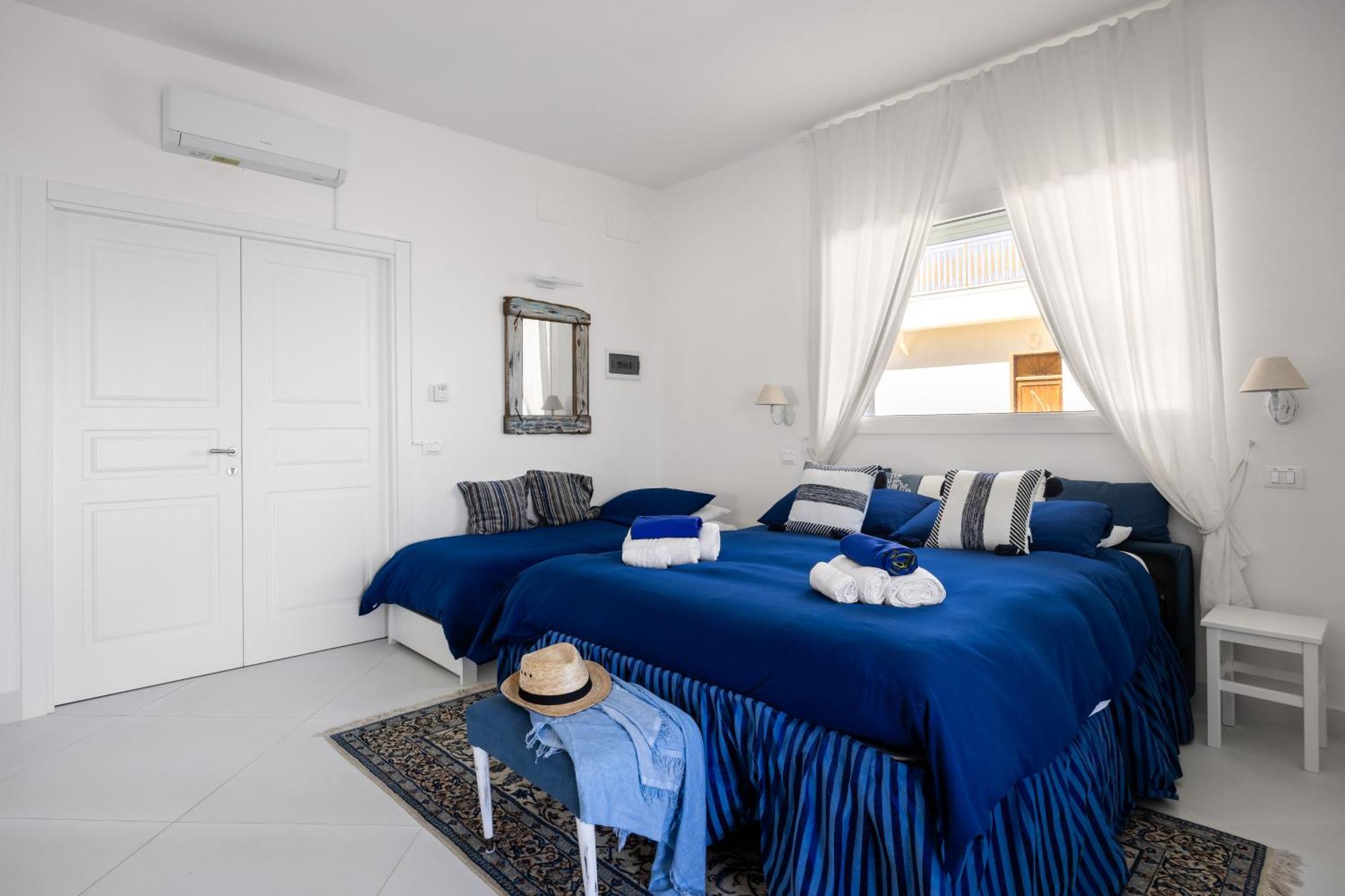 Blue Life, Sea-Luxury Rooms On The Beach Between Palermo And Cefalu' 카스텔다치아 객실 사진