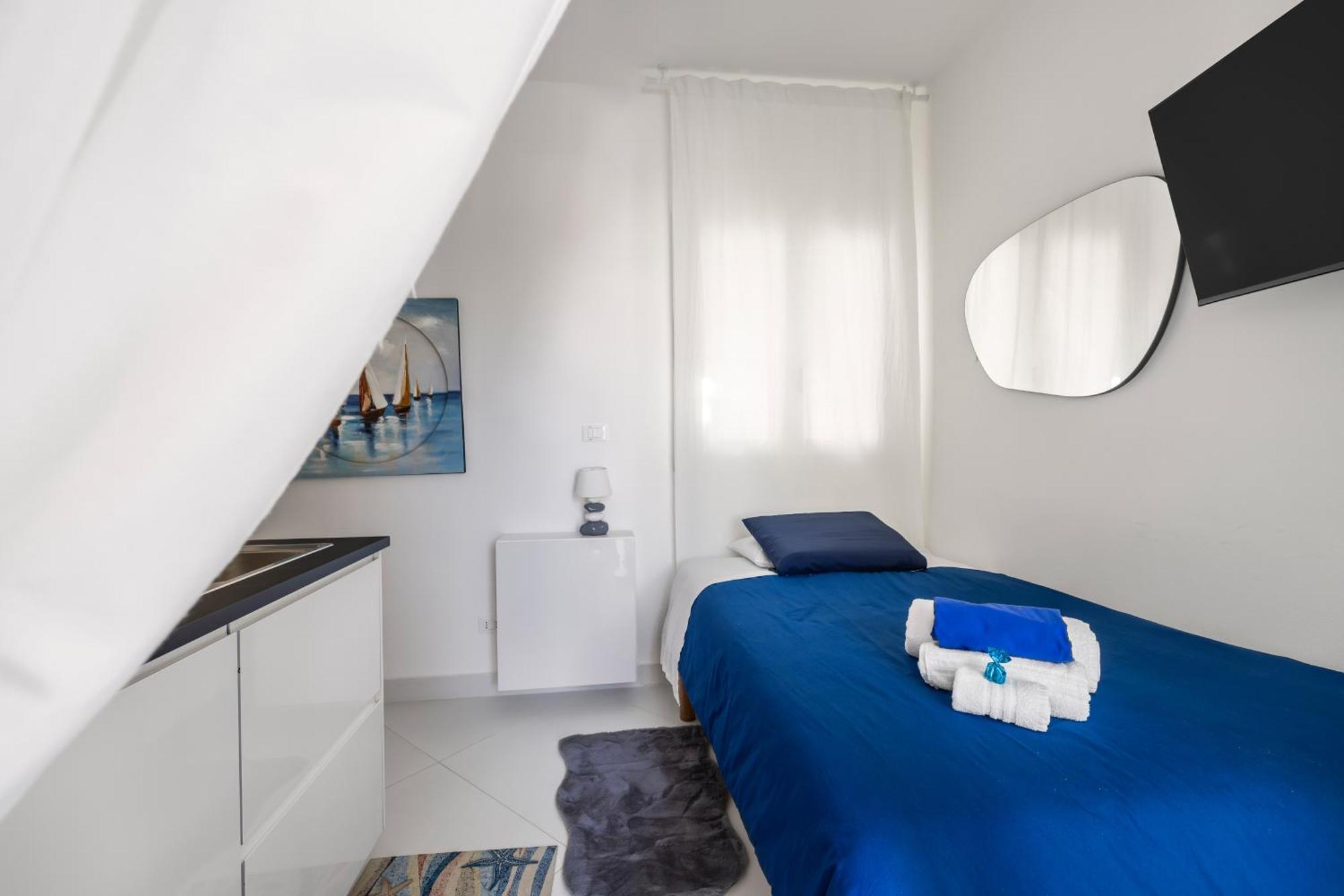 Blue Life, Sea-Luxury Rooms On The Beach Between Palermo And Cefalu' 카스텔다치아 객실 사진