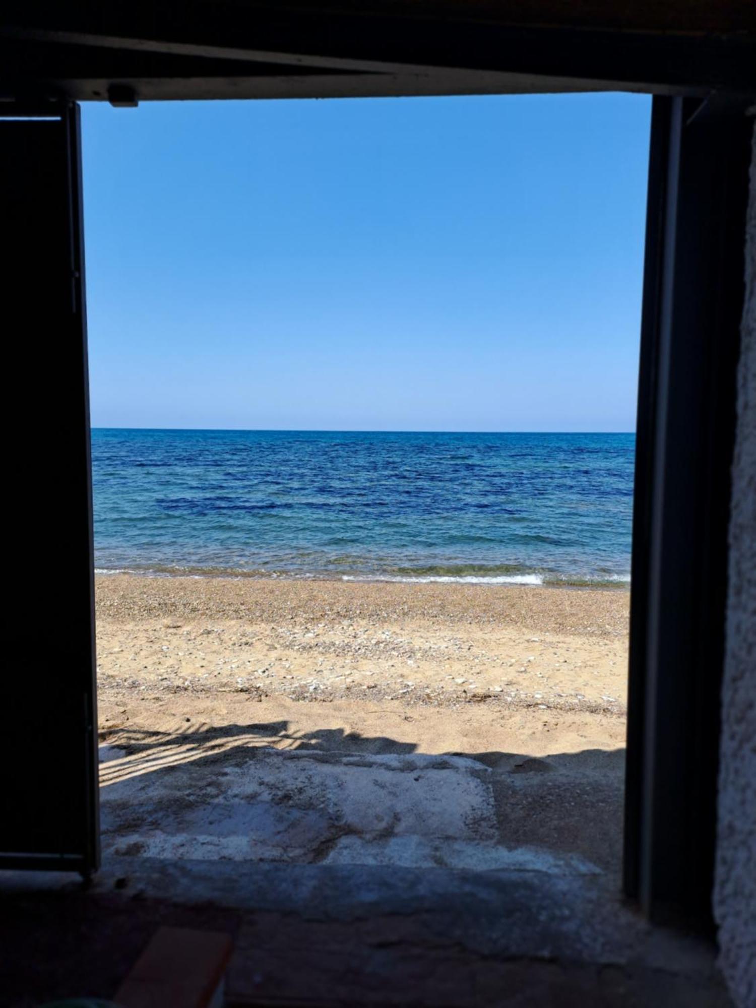 Blue Life, Sea-Luxury Rooms On The Beach Between Palermo And Cefalu' 카스텔다치아 외부 사진