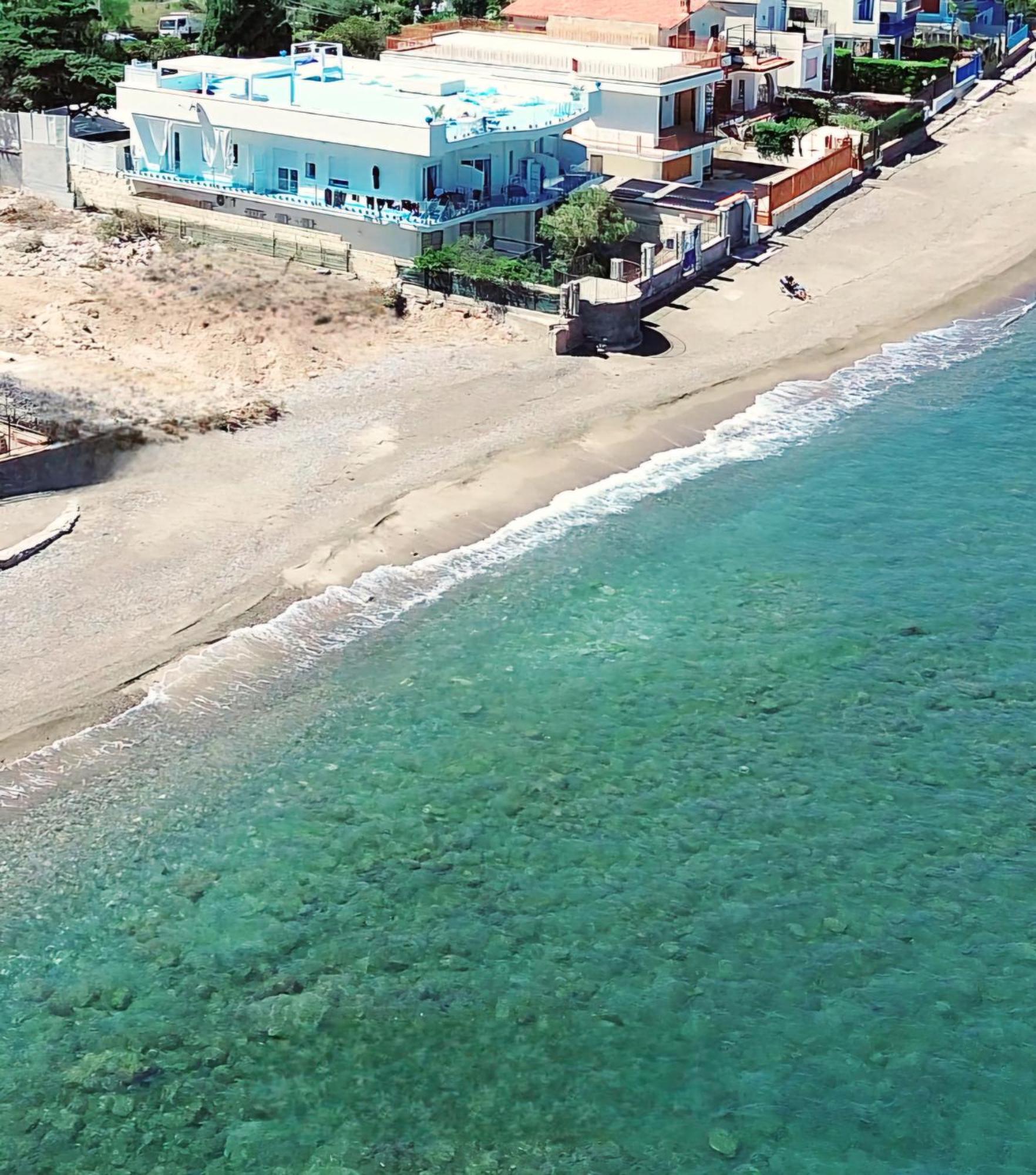 Blue Life, Sea-Luxury Rooms On The Beach Between Palermo And Cefalu' 카스텔다치아 외부 사진